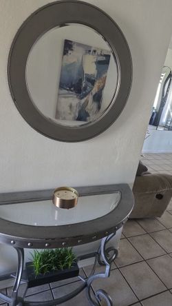 Mesa y espejo