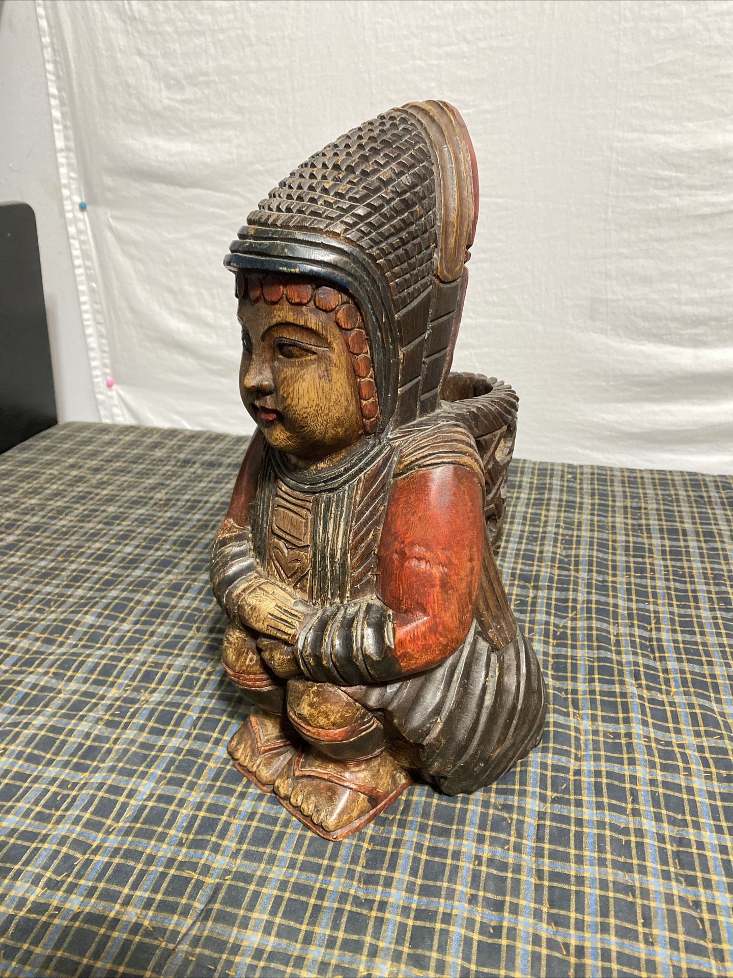 Hand Carved Wood Art Girl Figurine Basket Holder Statue Sculpture Vintage Collectible Collectibles & Art