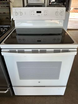 GE electric stove 30” (1 month warranty)