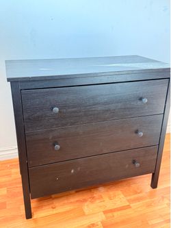 Dresser IKEA