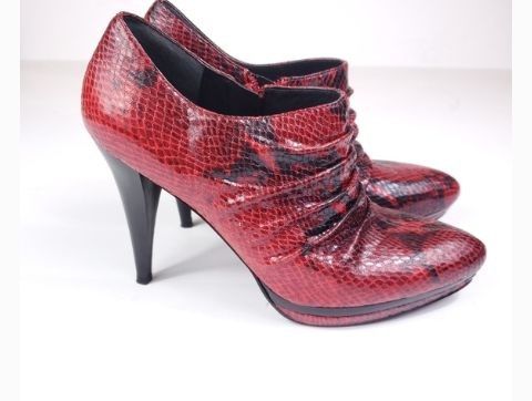 Nine West Vintage Red Leather Python Ankle Stiletto Almond Toe Boots, Size 5