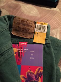 Women's high wasted vintage Levi's