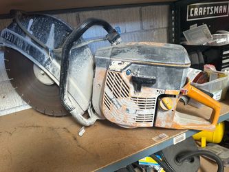 Gas concrete saw w/ 2 blades