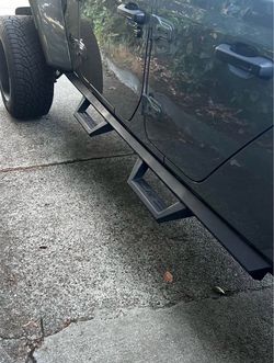 Rough Country Running Boards for Jeep Gladiator