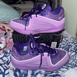 KD 16 BAD Size 6.5 Men