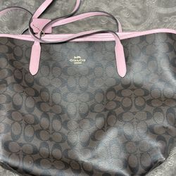 Coach Carryall Brown Trimmed In Pink