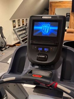 🔥 Precor TRM 865 V2 treadmill W/P62 console🔥