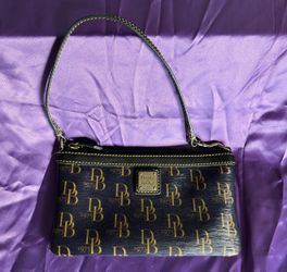 Dooney & Bourke Large Slim Gretta Wristlet
