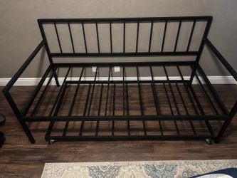 Daybed with Trundle