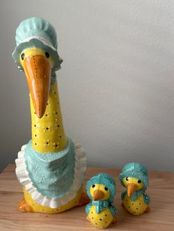 3pc Vintage Ceramic Mother Goose & Ducklings — Signed "MJT 85"