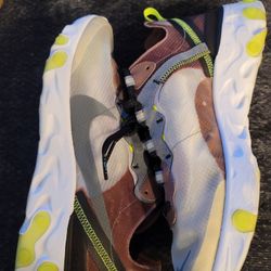 Nike Element React