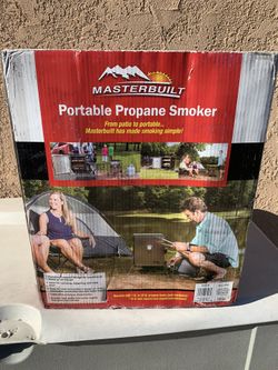 BRAND NEW!Masterbuilt Patio-2-Portable Propane Smoker Built-in Temperature Gauge