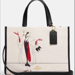 Disney X Coach Dempsey Carryall With Cruella Deville Motif