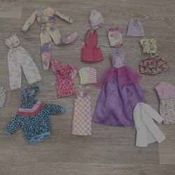 Barbie clothing and accessories