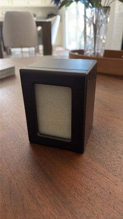 Pet memorial box