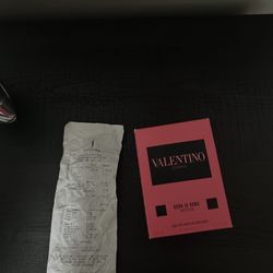 Valentino Donna Born in Roma Intense fragrance