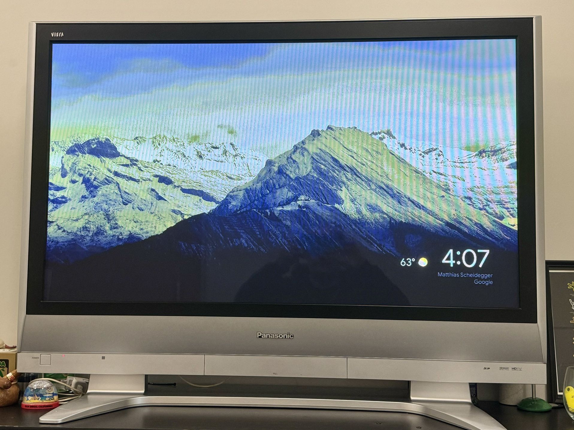 42” Panasonic Plasma TV (TH-42PX60U)