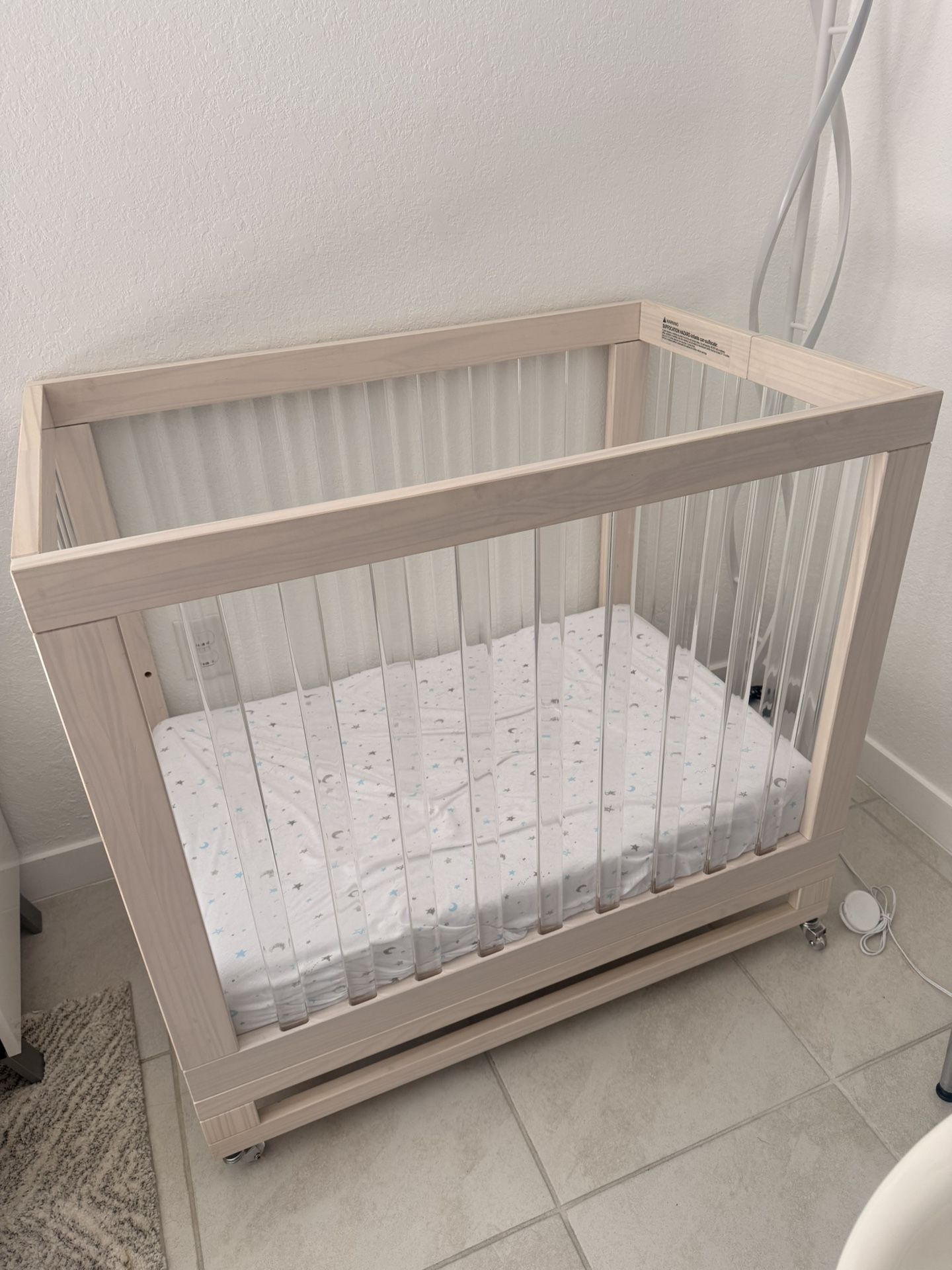 Babyletto Harlow w/Acrylic Slats