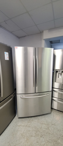 Samsung French Door Fridge – Stainless, Bottom Freezer