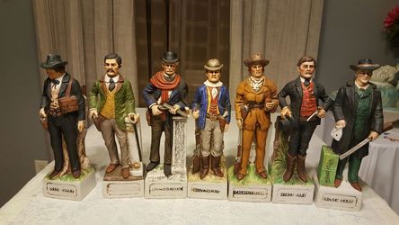 Wine figures