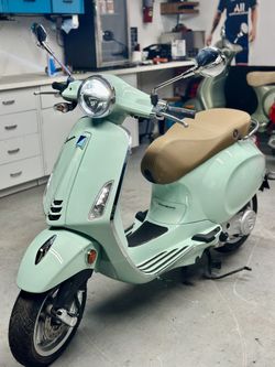 2020 Vespa Primavera 50 – Verde Relax