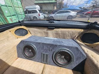 Kicker 8 in subs