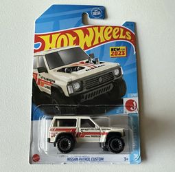 Hot Wheels 2022 Nissan Patrol Custom