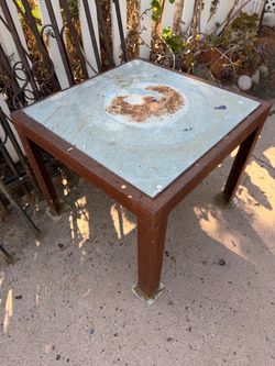 Metal table