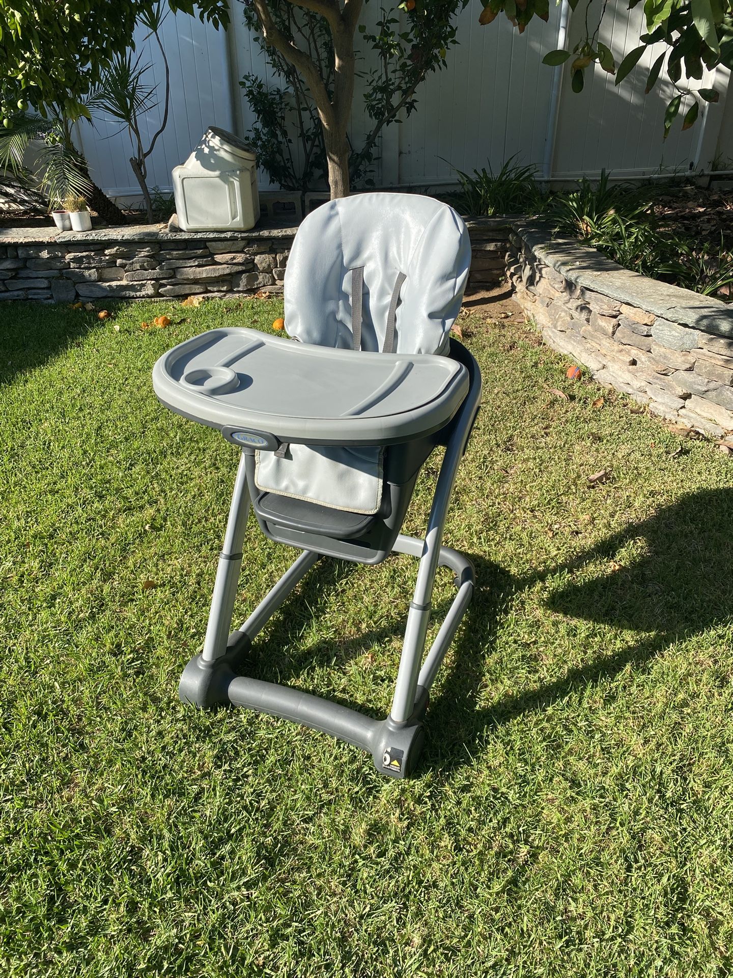 Like New Graco Convertible High Chair