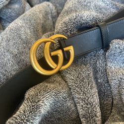 size 85/34 brand new bought in troy michigan at the Gucci store 