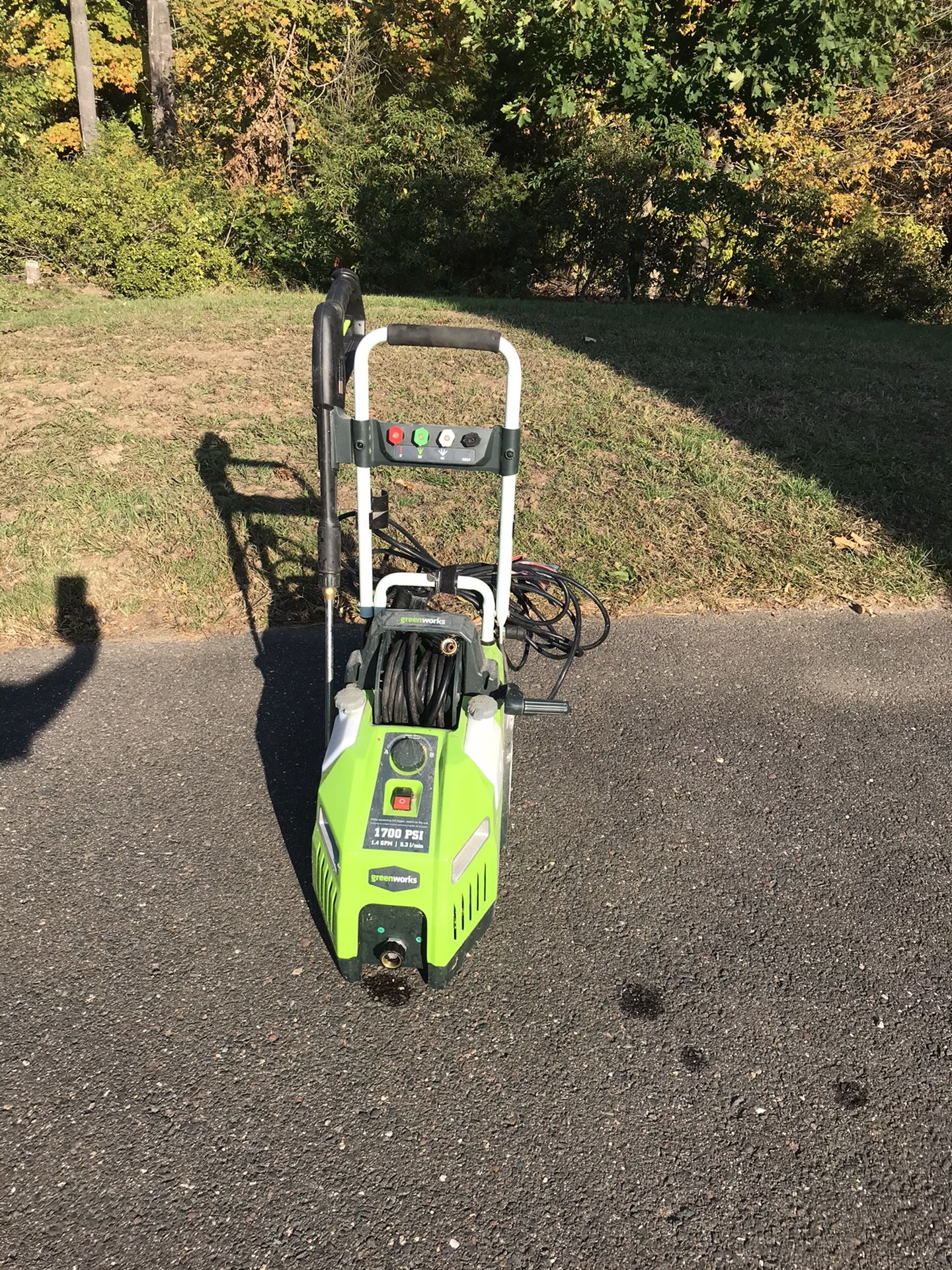 GreenWorks 1700psi Electric Pressure Washer