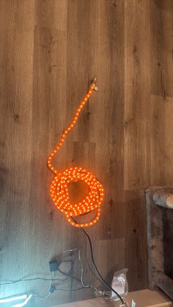 18 ft flexible orange rope light
