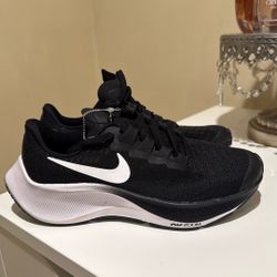 Brand New Nike Shoes Youth Size 1 