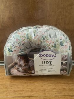 Boppy Nursing Pillow - Luxe