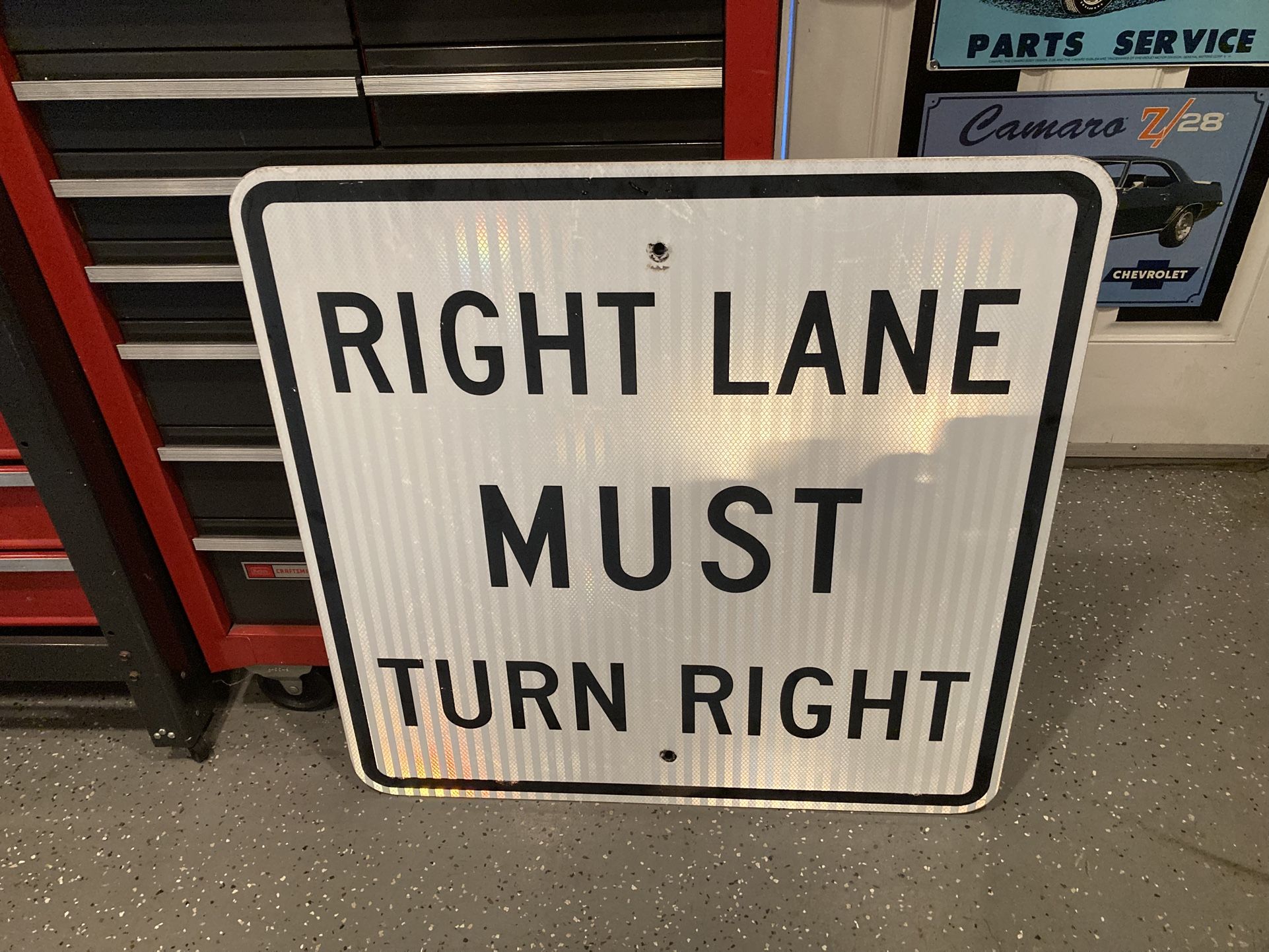 Traffic Sign Excellent 30”x 30”. 