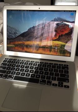 MACBOOK AIR 13inch LATEST MODEL