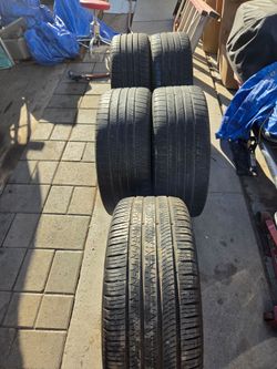 USED MICHELIN TIRES 235/45 R 18 set of 4+1 PIRELLI