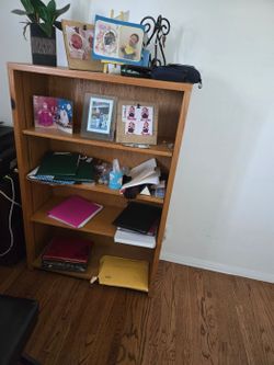 $30 - Oak Bookcase / Bookshelf