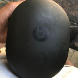 Beats Studio 3 With Case And Charger 