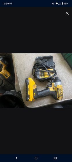 Impact drill DeWalt