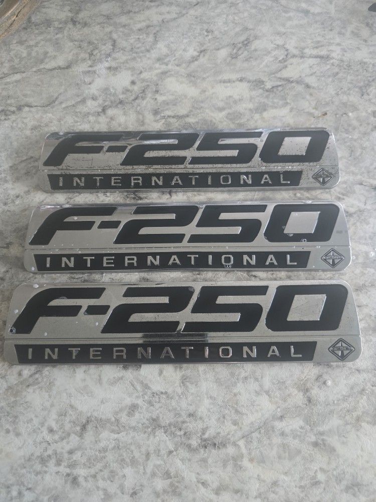 F250 International Badges 