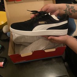 PUMA Astro Play suede leather black white Brand New 9.5 Men’s 