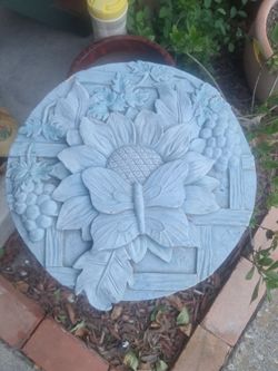 Decorative Concrete Garden Stepping Stone
