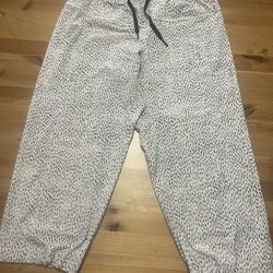 Lululemon Step Lively Crop Joggers Pants Size 4