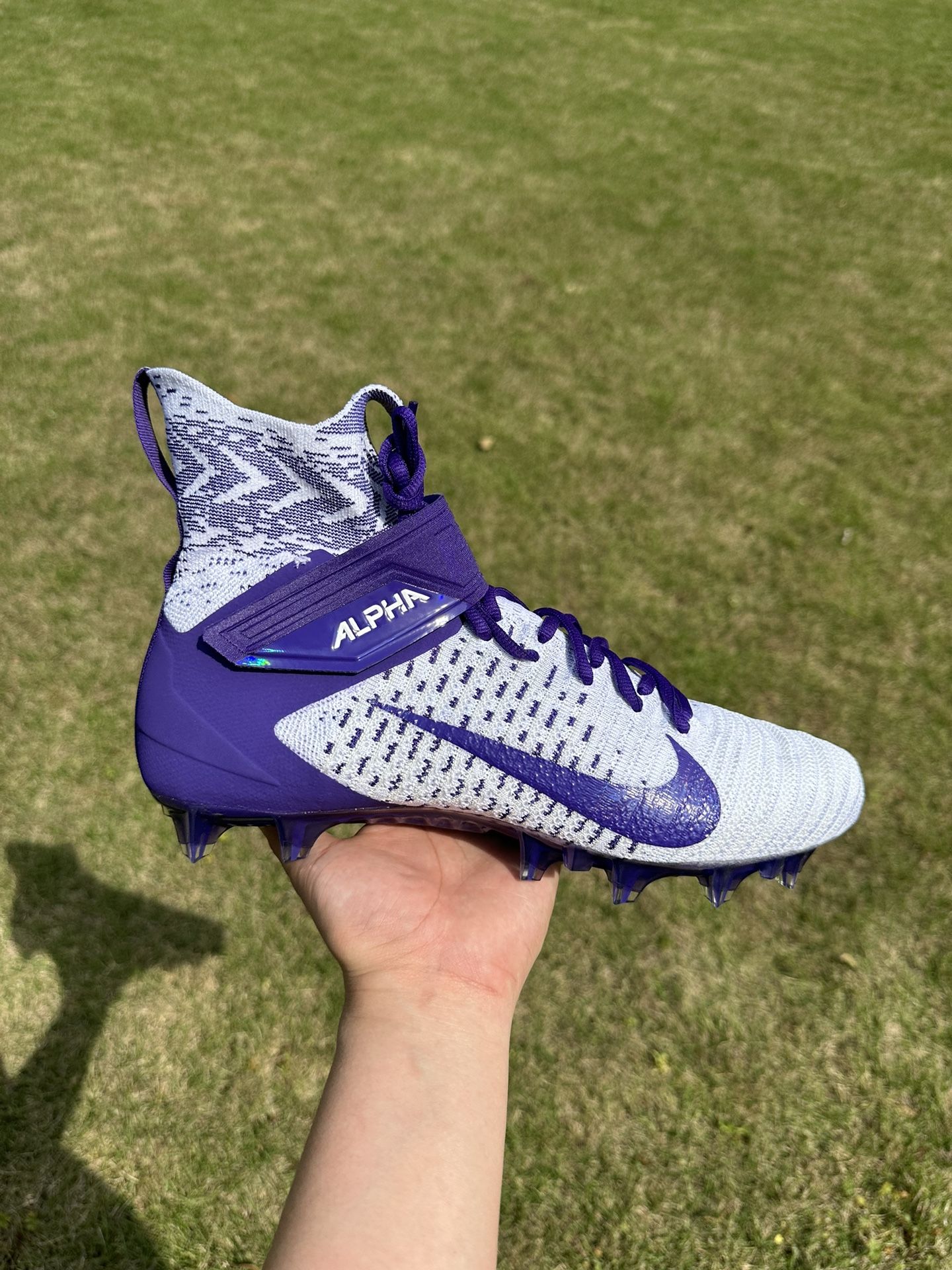 Nike Alpha Menace Elite 2 Purple Football Cleats Shoes BV2077-100 Men Size 10.5