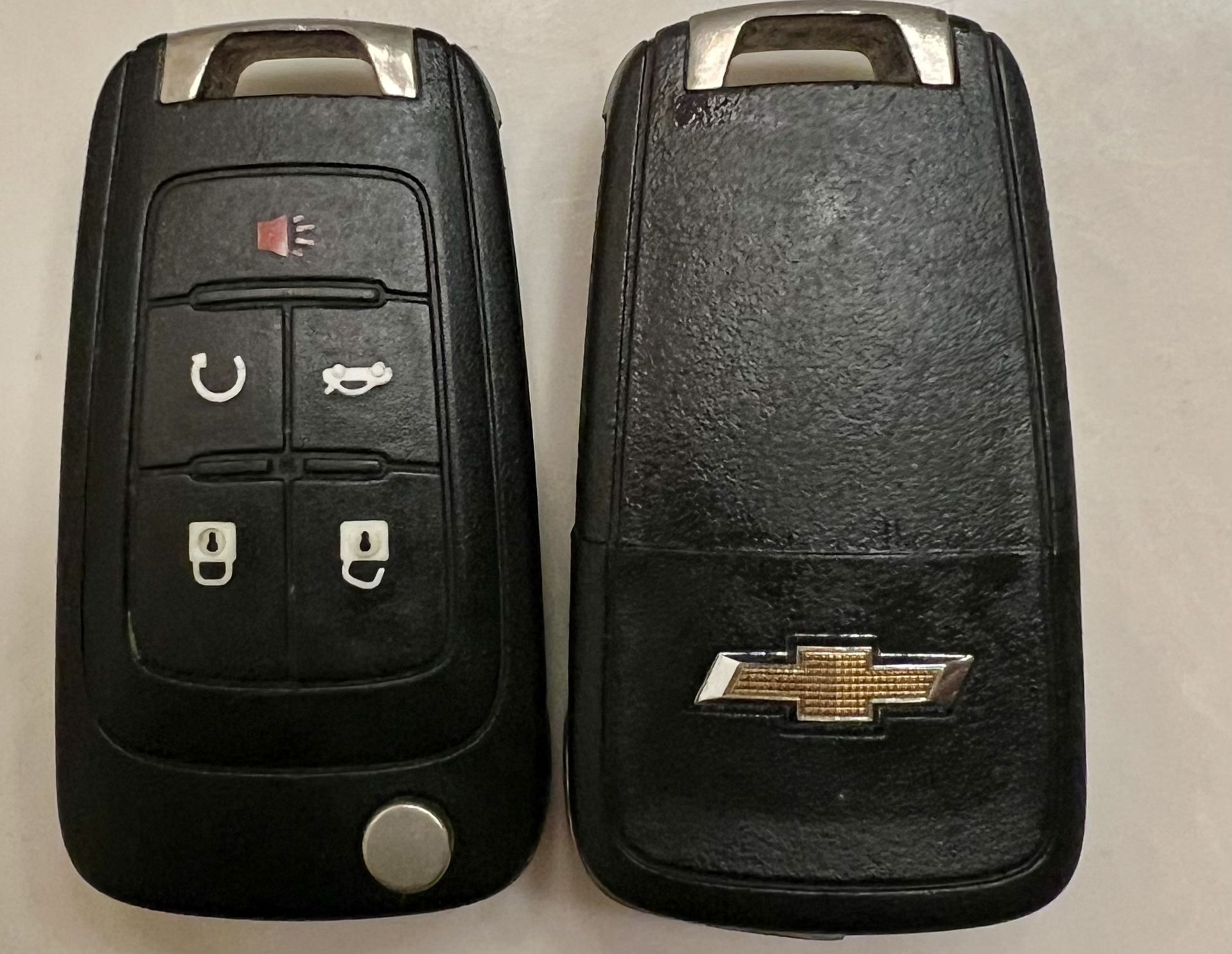 Chevy Key Fob SET OF TWO Bowtie Logo 5 Button Remote/Flip Key