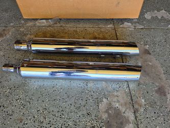 🏍️ Harley-Davidson Touring OEM Chrome Exhaust/Mufflers – lightly used