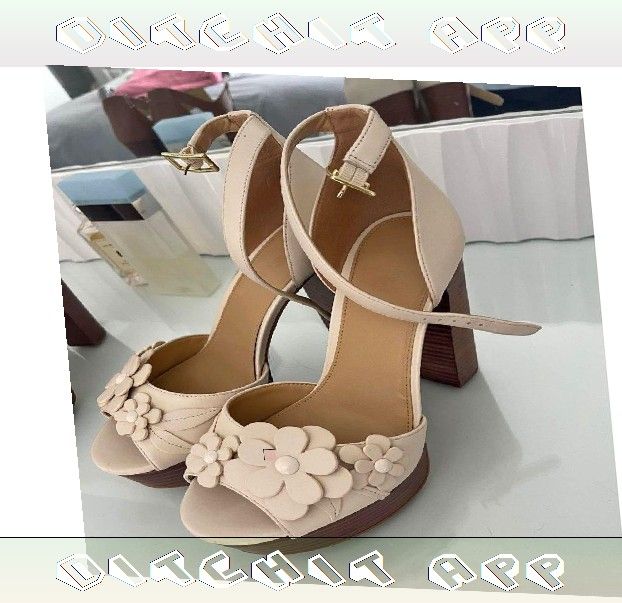 show one Party Fashion Glow with Classy and Contemporary Styles