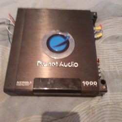 Planet audio 1000 Watts Amplifier 