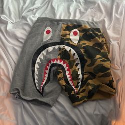 bape shorts (small)